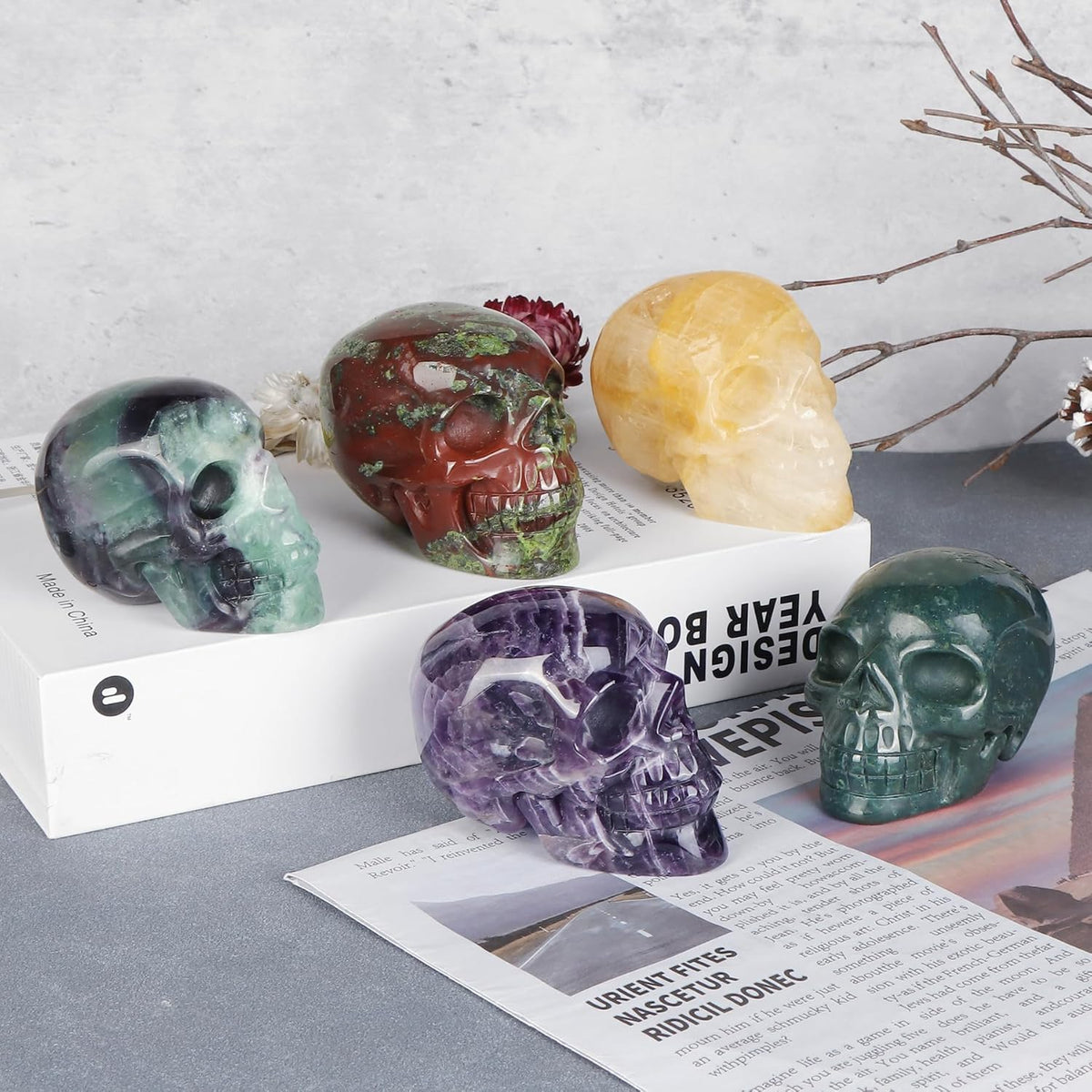 Amethyst Crystal Skull Head Figurine Hand Carved Large Quartz Gemstone Skull Statue Sculpture Decor for Day of The Dead Halloween(3 Inches)