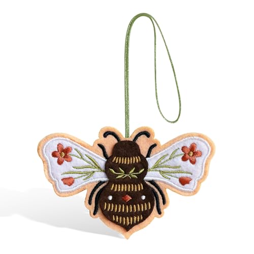 Everyday Handmade Botanical Bee HeartFelt Charm Card