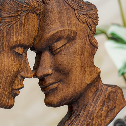 Wooden Kissing Couple Statue Home Decor Anniversary Wedding Gifts