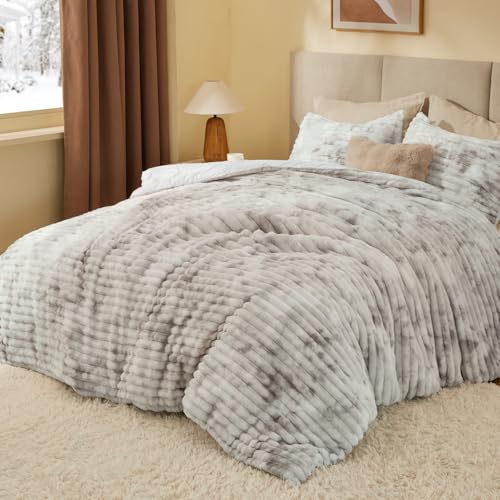Fleece Queen Comforter Set