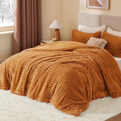 Fleece Queen Comforter Set