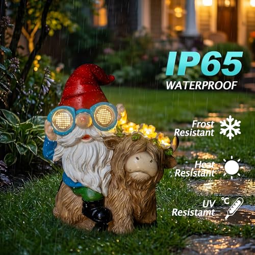 Solar Garden Gnome Statue Sitting Highland Cow Figurine Flower Wreath
