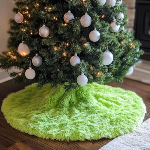 30 Inch Faux Fur Christmas Tree Skirt Green Plush Skirt for Merry Christmas Party Christmas Tree Decoration