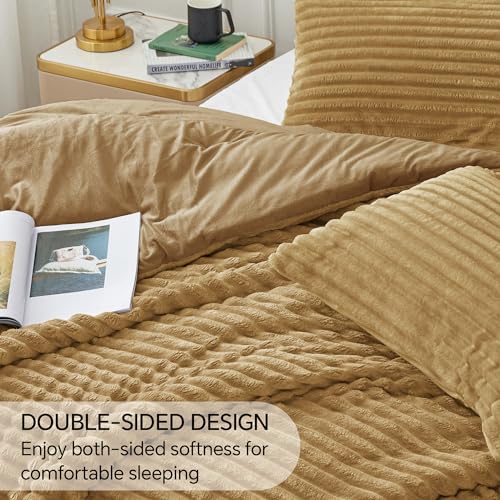 Fleece Queen Comforter Set