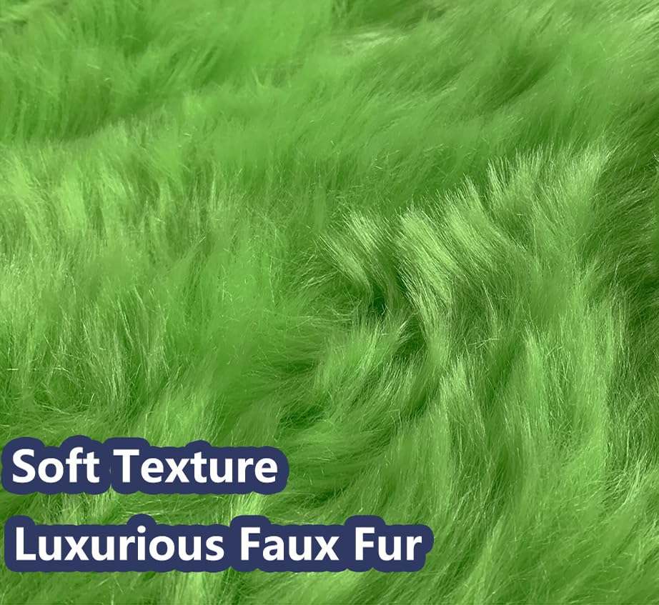 72 Inch Faux Fur Christmas Tree Skirt Green Plush Skirt for Merry Christmas Party Christmas Tree Decoration