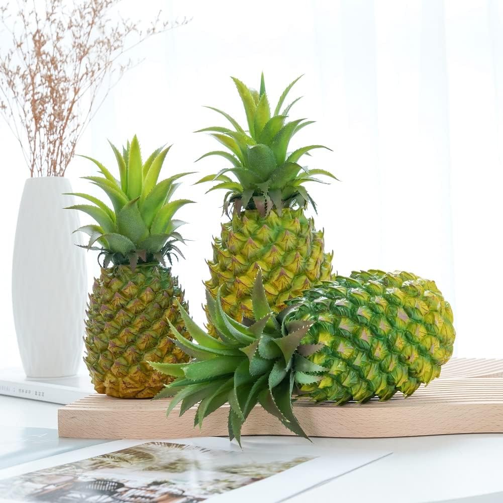 QIRMIZI Artificial Pineapple -Simulated Fruit Decoration, Lifelike Fake Fruit Model, Perfect for Home Decor, Kitchen, Party & Photography Prop – Realistic & Eco-Friendly,Green Meduim