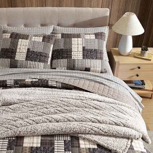 King Quilt Set with Shams