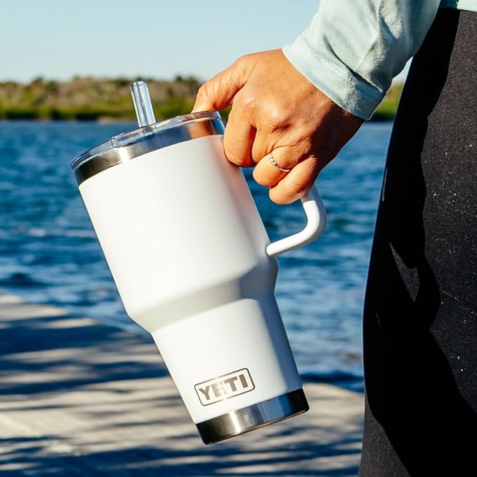 YETI Rambler 35 oz Straw Mug 2.0 - Double-Wall Vacuum Insulation for Cold Beverages – Dishwasher Safe – Cupholder Compatible – Reusable Straw – Comfortable Grip Handle – Travel Mug - Ridgeline