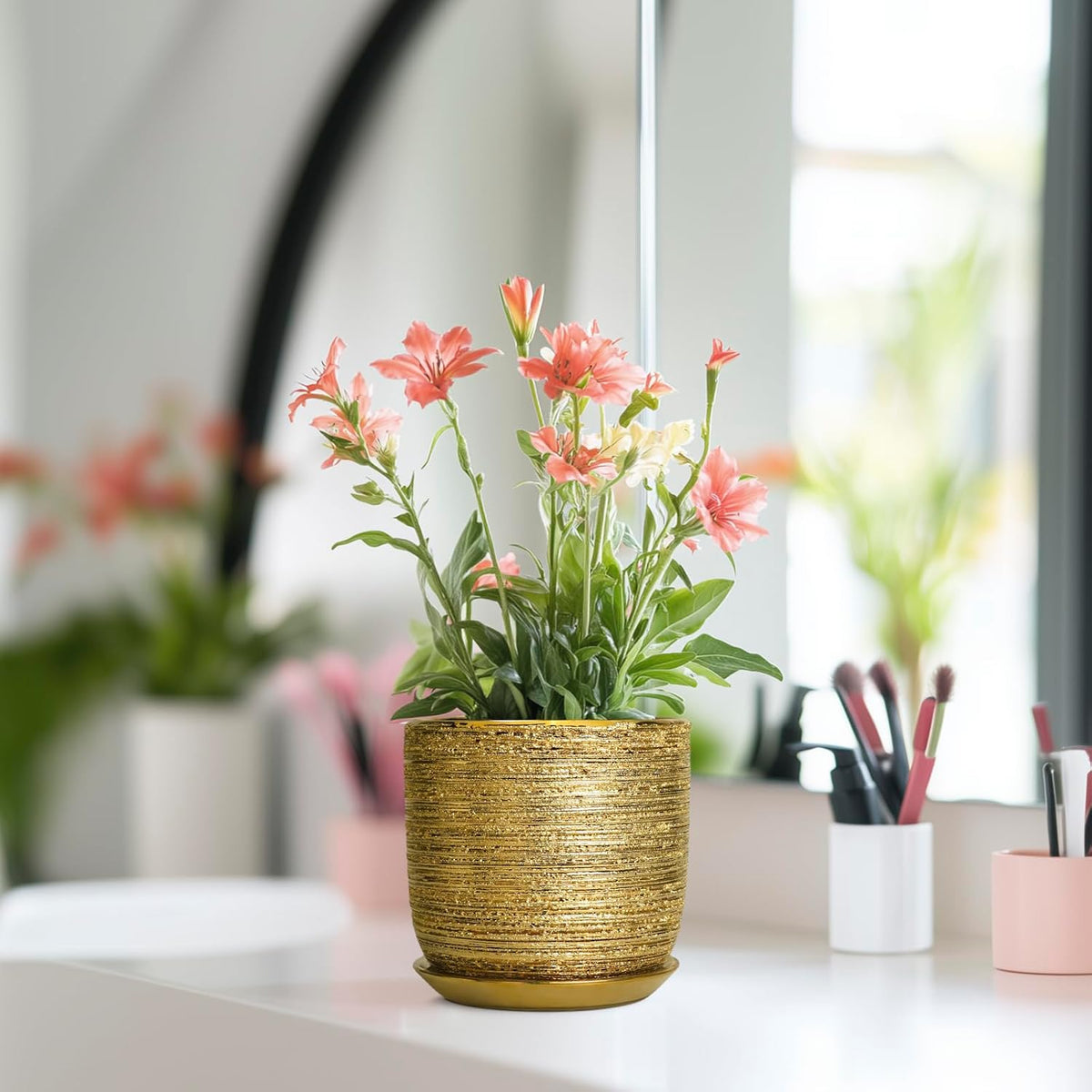 Succulent Pot 5 Inch - Ceramic Plant Pot for Indoor Flowers, Decorative Round Indoor Planter with Drainage Hole and Saucer, Plant Lover Gifts, Patio Office Home Room Decor, Gold
