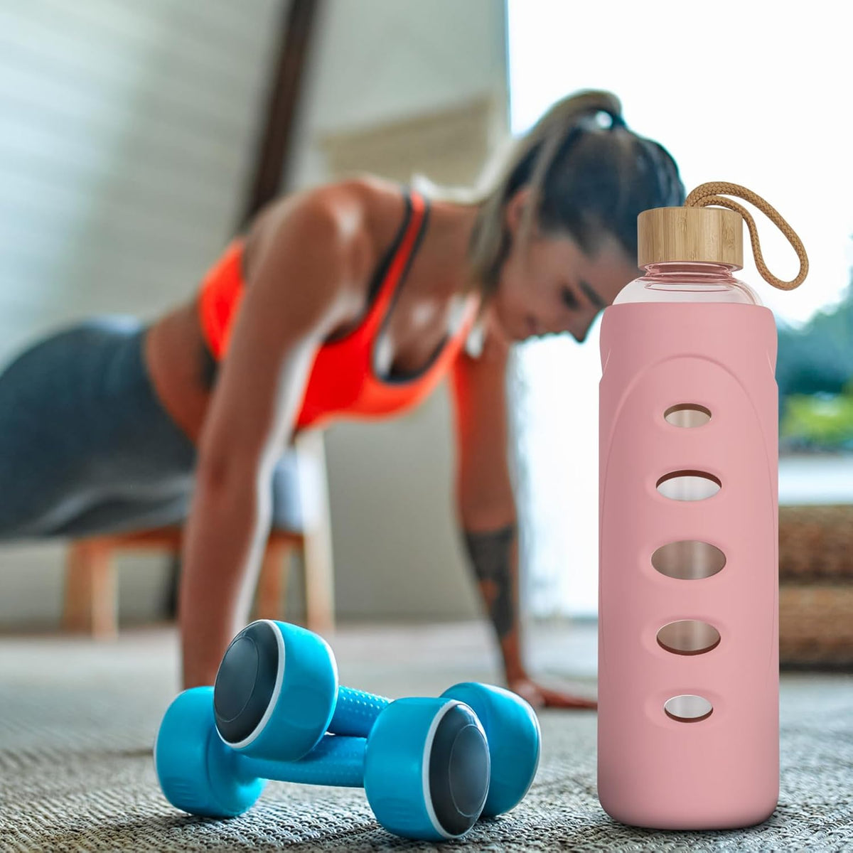Sport 32oz Glass Water Bottle 1000ml /1 liter Borosilicate Glass Water Bottle Reusable Waterbottle Jugwith Silicone Sleeve and Unique Lid (Pink