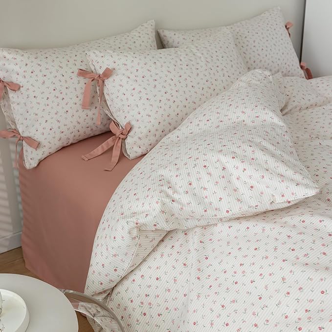 Girls Pink Floral Comforter Set Queen 3 Pieces Floral Cottagecore Bedding Comforter with 2 Bowknot Pillowcases Soft Fluffy Pink Stripes Bedding Set Aesthetic Cute Flowers Comforter Set for Girls Women