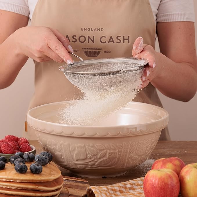 Mason Cash | S18 Owl Embossed Mixing Bowl - 2.85 Quart