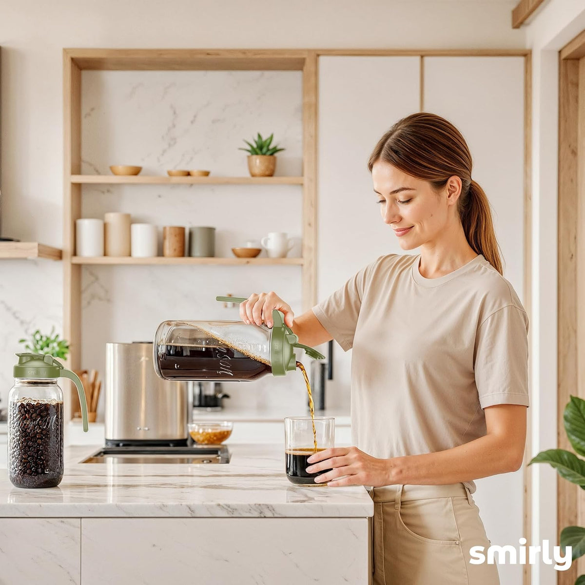 SMIRLY 64 oz Mason Jar Pitcher,Glass Pitcher with Wide Mouth,Water Jug with Double Leak Proof Lid for Iced Coffee,Hot Water,Breast Milk