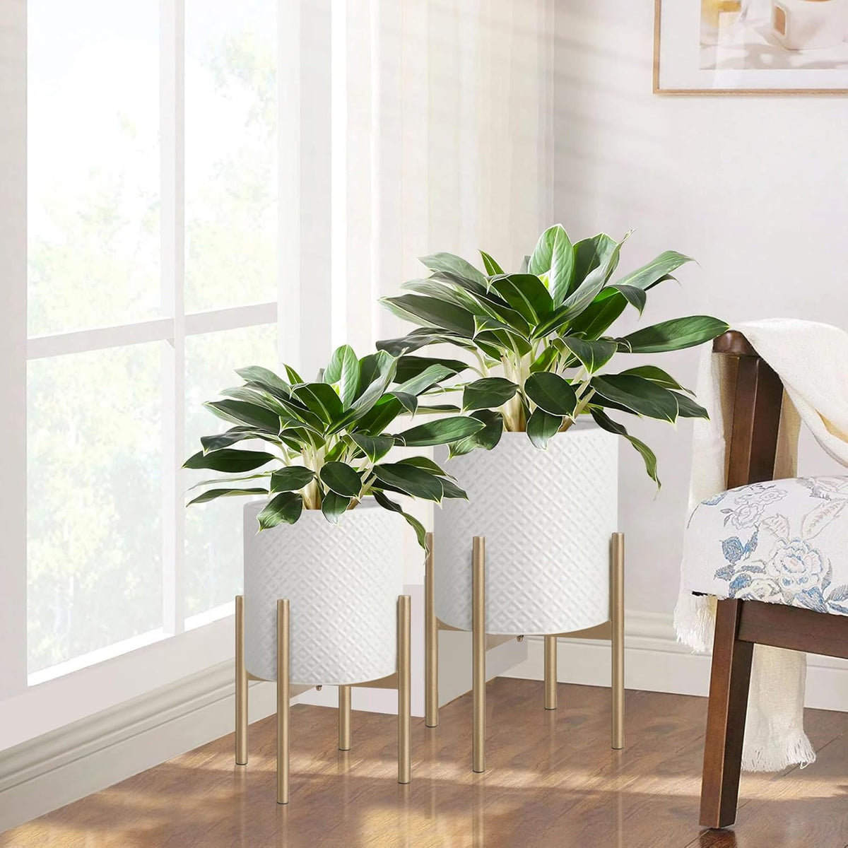 Oakrain Mid Century Planters for Indoor Plants, Metal Plant Set of 2, Modern Decorative Plant Pots for Living Room, Garden, Balcony, White Planters with Glod Plant Stands, 10 inch & 12 inch