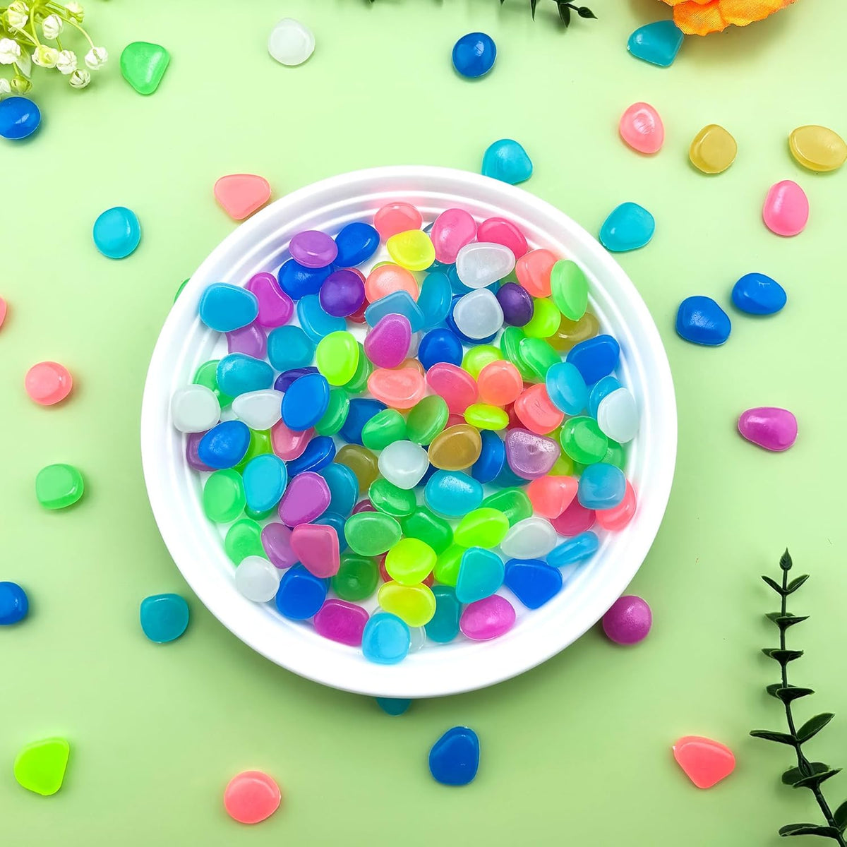 Glow in The Dark Fish Tank Rocks,Glowing Rocks Stones Resin Glow in Dark Pebbles for Outdoor Garden, Fish Tank, Aquarium, Landscaping,Driveway Decoration,Multi 1.4 Lb