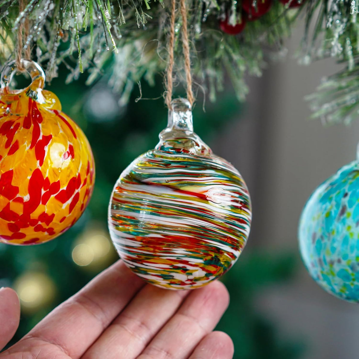 Set of 6 Hand Blown Glass Christmas Ornaments Hanging Gazing Ball Witches Ball Christmas Decor for Garden Patio Window Xmas Tree