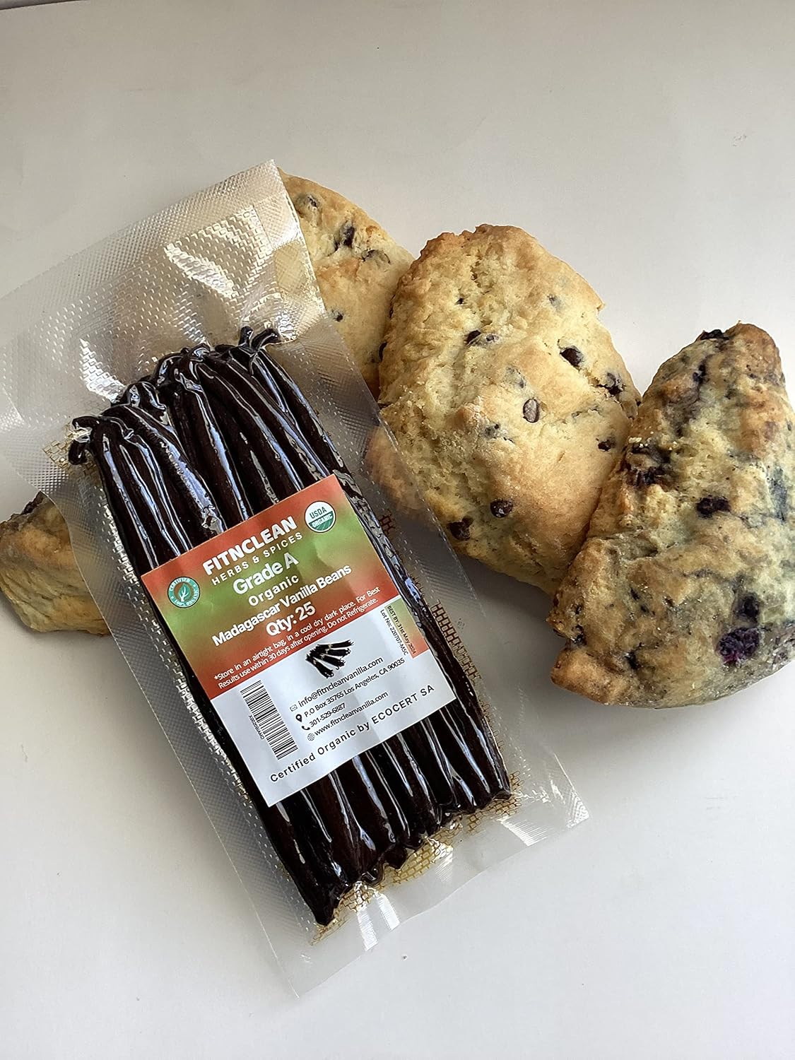 25 Organic Madagascar Vanilla Beans Grade A for Extract, Cooking and Baking by FITNCLEAN VANILLA| Certified USDA Organic. Bourbon Fresh Gourmet NON-GMO Whole Pods