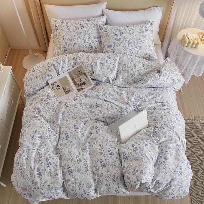 Blue Floral Comforter Set Full Size White Soft Microfiber Bedding Set Soft Fluffy Vintage Garden Style Botanical Comforter Set for Girls Women Cottagecore Flowers Boho Comforter with 2 Pillowcases